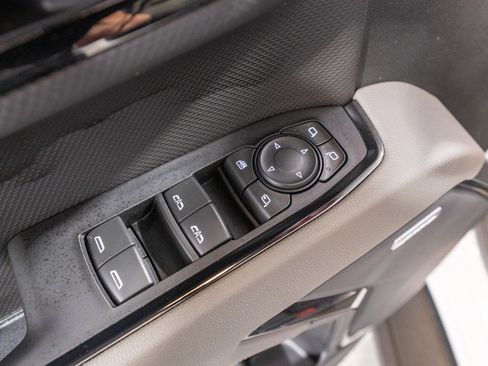 Used 2025 Chevrolet Silverado 1500 ZR2 w/ Technology Package image 16