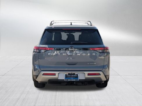 Used 2022 Nissan Pathfinder Platinum w/ Cargo Package FWD image 4