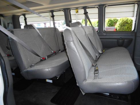 Used 2016 Chevrolet Express 3500 LT w/ LT Preferred Equipment Group image 20