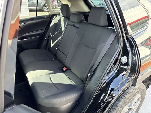 Used 2025 Toyota RAV4 LE AWD/4WD image 12