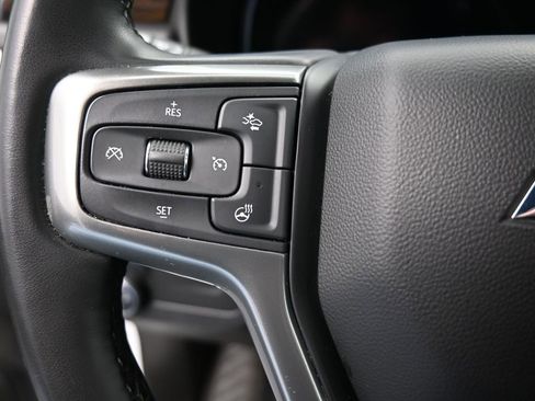 Used 2023 Chevrolet Suburban Premier AWD/4WD image 17