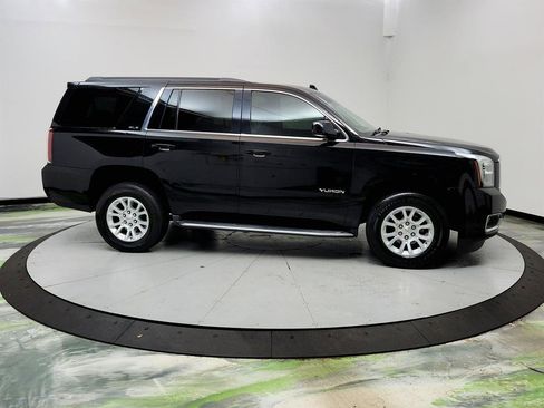 Used 2020 GMC Yukon SLE RWD image 3