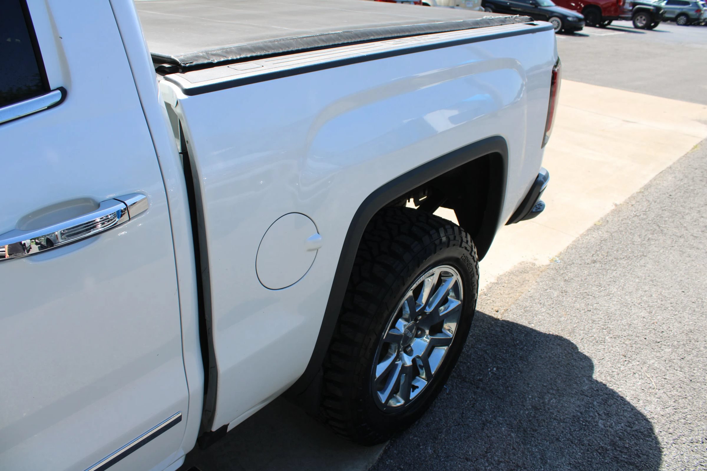 Used 2017 GMC Sierra 1500 Denali AWD/4WD image 4