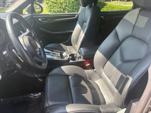 Used 2024 Porsche Macan GTS w/ Premium Plus Package AWD/4WD image 4