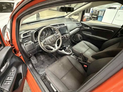 Used 2018 Honda Fit Sport image 2