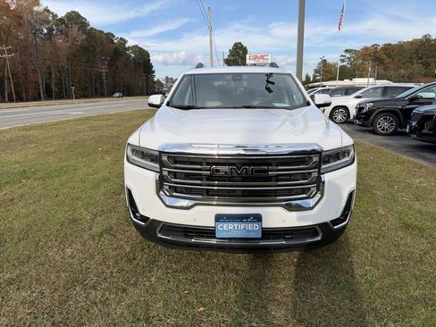 Certified 2023 GMC Acadia SLT image 2