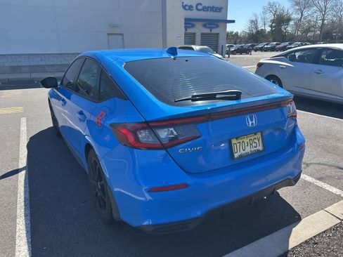 Used 2023 Honda Civic Sport image 11