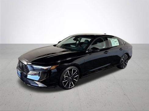 New 2026 Honda Accord Touring image 2