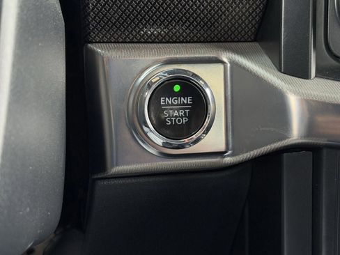 Used 2022 Ford F150 Raptor w/ Equipment Group 801A High AWD/4WD image 17