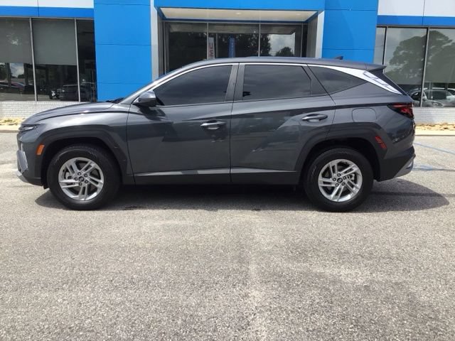 Used 2025 Hyundai Tucson SE AWD/4WD image 2