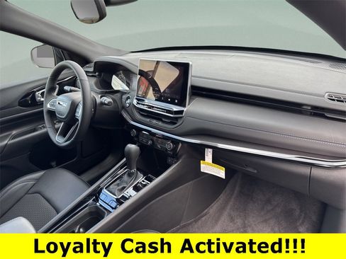 New 2026 Jeep Compass Latitude image 33