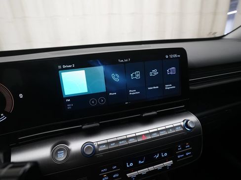 Used 2024 Hyundai Kona SEL AWD/4WD image 6