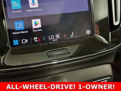Used 2025 Volvo XC40 B5 Core AWD/4WD image 19