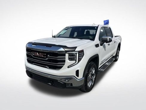 Used 2023 GMC Sierra 1500 SLT w/ SLT Premium Plus Package AWD/4WD image 3