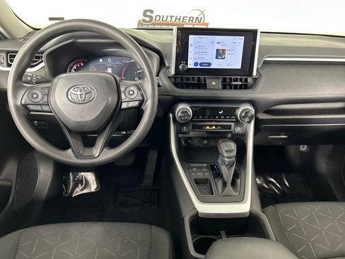 Used 2024 Toyota RAV4 XLE image 17