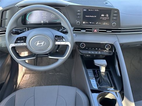 New 2026 Hyundai Elantra Blue image 22