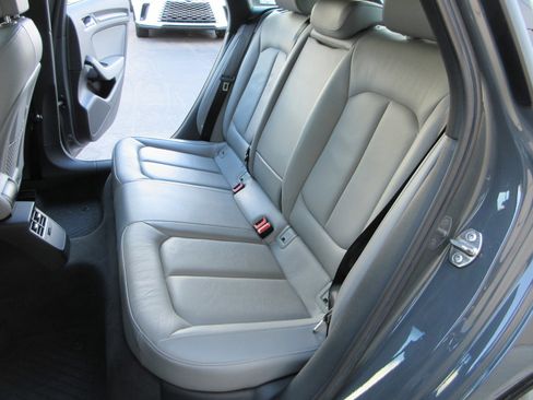 Used 2018 Audi A3 e-tron Premium Plus w/ Premium Plus Package image 24