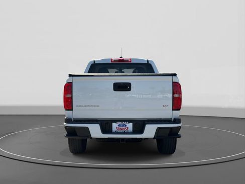 Used 2022 Chevrolet Colorado W/T w/ Custom Special Edition RWD image 6