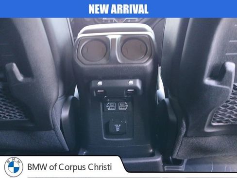 Used 2023 Jeep Wrangler Unlimited Rubicon image 13