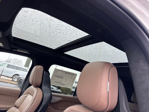 New 2026 Lincoln Navigator Black Label AWD/4WD image 25