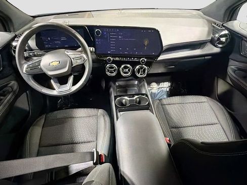 Used 2025 Chevrolet Blazer EV LT image 14