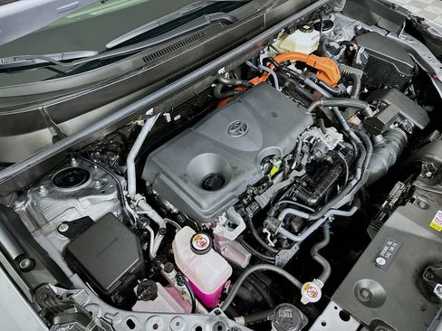 Used 2025 Toyota RAV4 XSE image 26