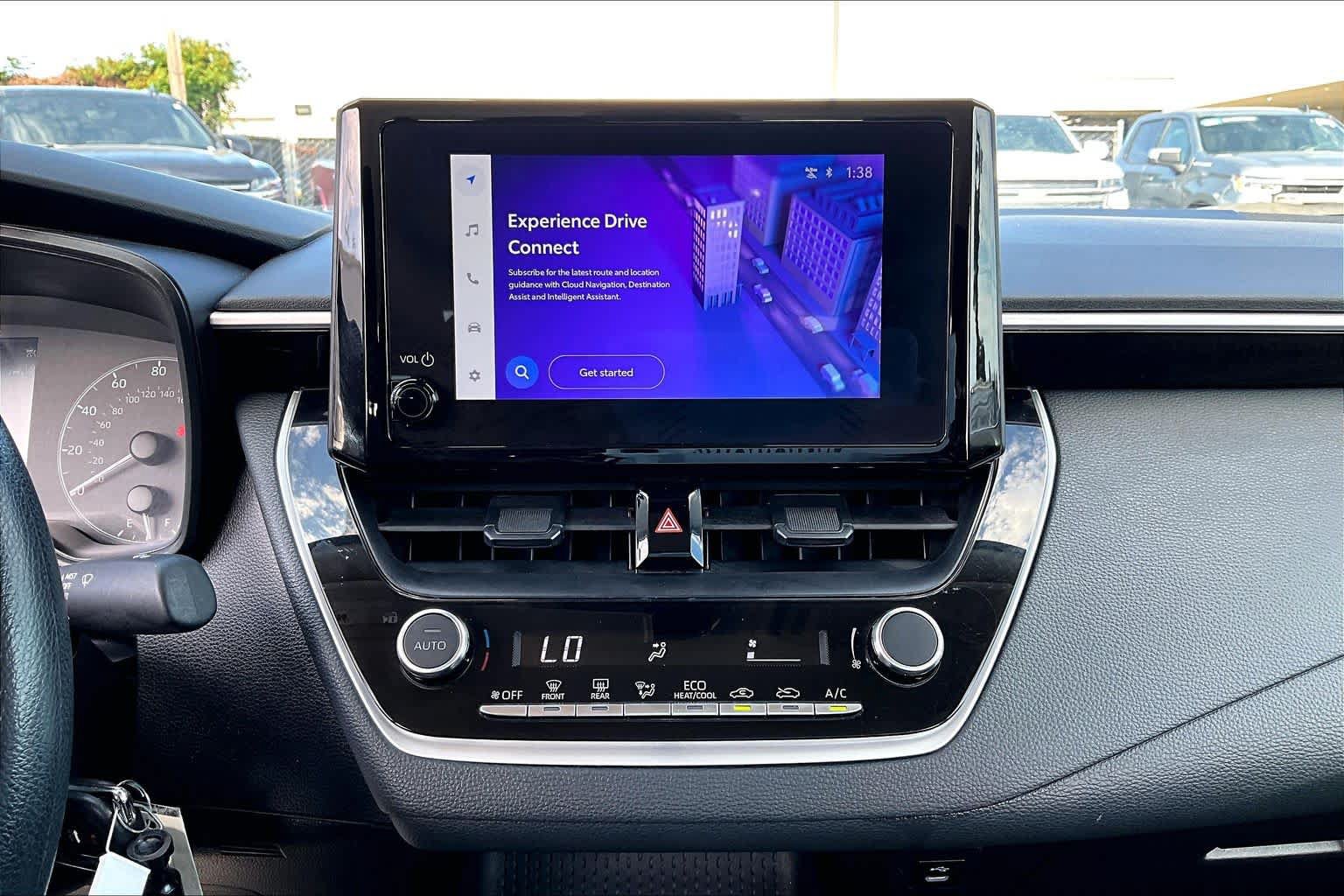 Used 2025 Toyota Corolla LE FWD image 34