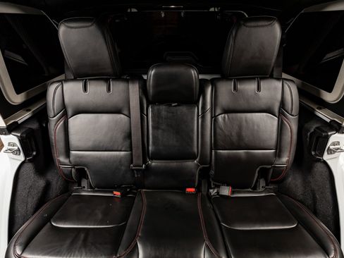 Used 2024 Jeep Wrangler Unlimited Rubicon image 35