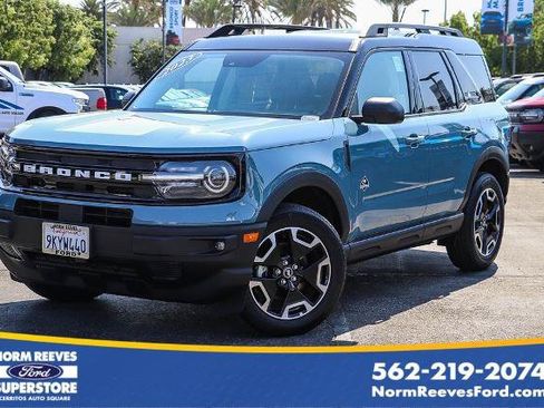 Certified 2023 Ford Bronco Sport Outer Banks w/ Tech Package AWD/4WD image 1