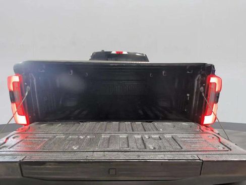 Used 2025 Ford F250 Platinum w/ Tremor Off-Road Package AWD/4WD image 14