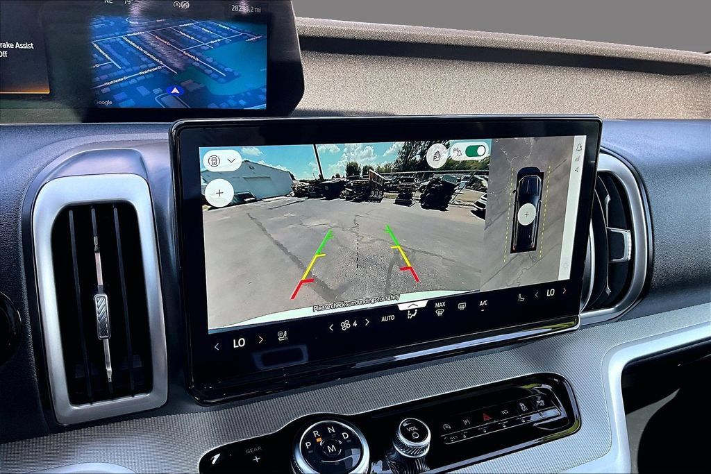 Used 2025 Ford Expedition Active RWD image 20