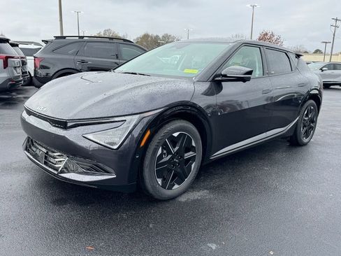 New 2025 Kia EV6 Wind image 6