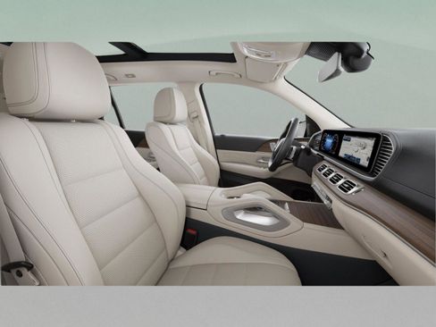 New 2026 Mercedes-Benz GLS 450 4MATIC image 42