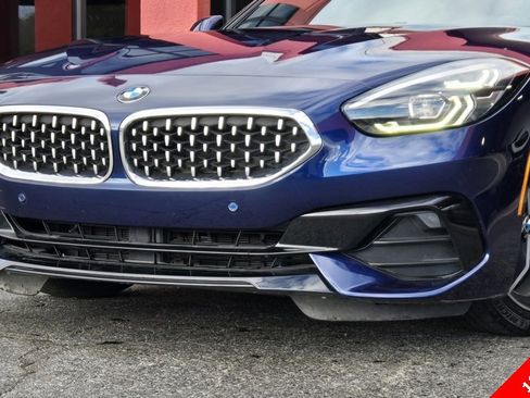 Used 2019 BMW Z4 sDrive30i w/ Premium Package image 2