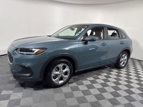 Used 2025 Honda HR-V LX image 2