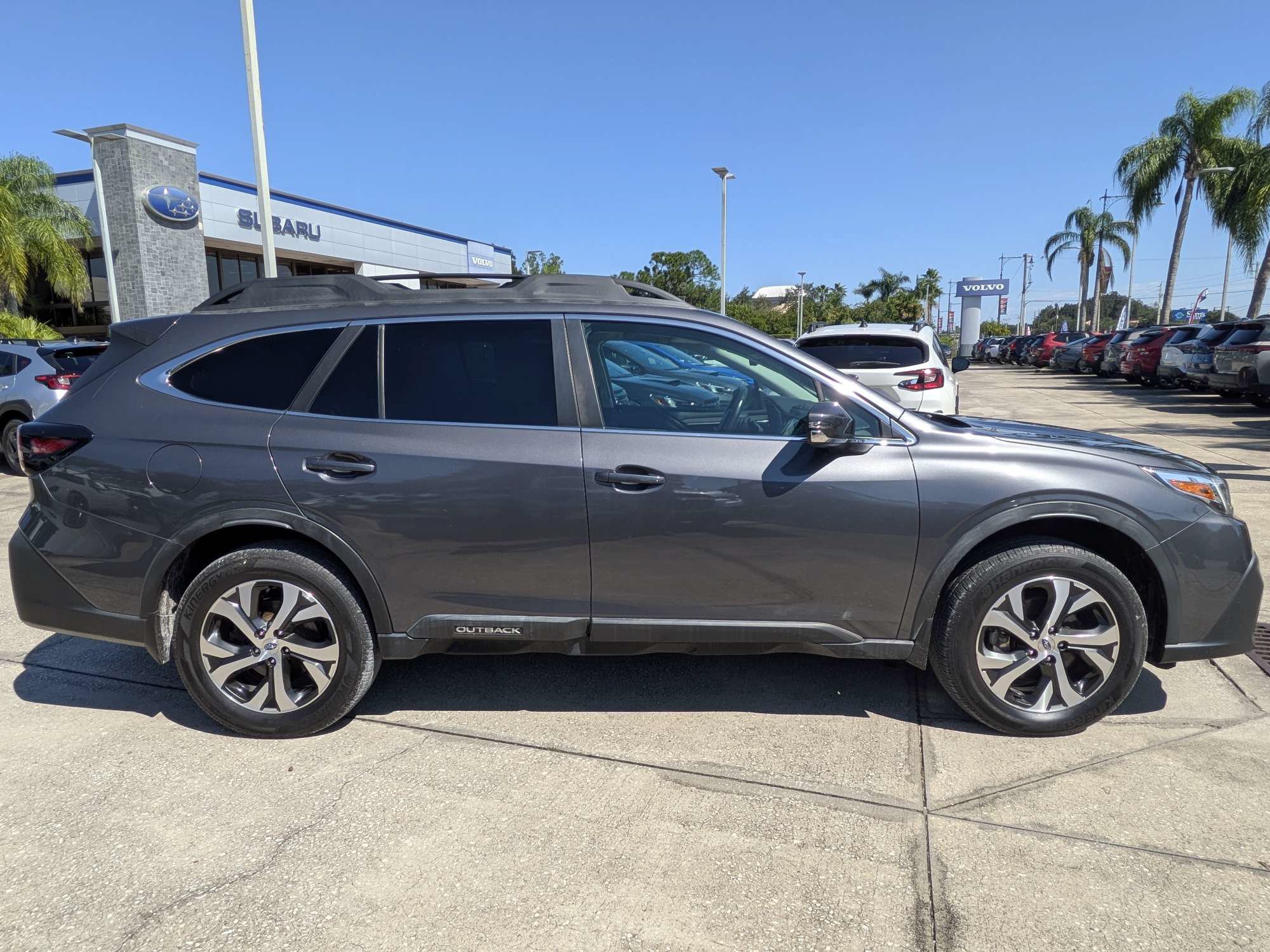 Used 2021 Subaru Outback Limited w/ Popular Package #2 AWD/4WD image 3