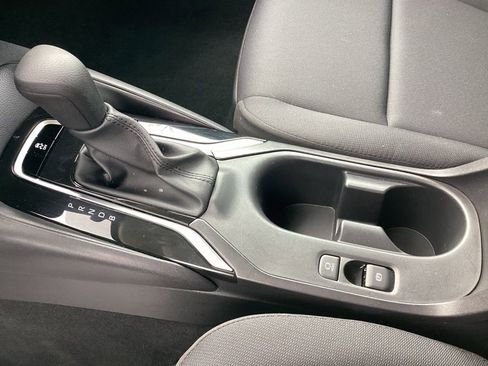 Used 2025 Toyota Corolla LE image 24