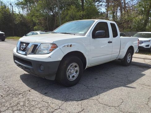 Used 2013 Nissan Frontier S RWD image 7