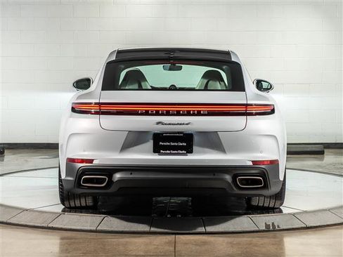 New 2026 Porsche Panamera 4 image 10