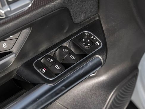 Used 2021 Mercedes-Benz GLA 250 image 43