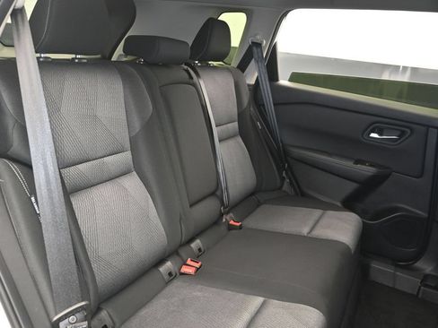 Certified 2026 Nissan Rogue SV AWD/4WD image 24