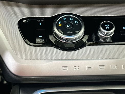 New 2025 Ford Expedition Max Active image 30