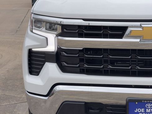 Used 2026 Chevrolet Silverado 1500 LT AWD/4WD image 5