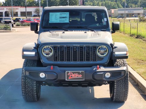 New 2025 Jeep Gladiator Rubicon w/ Convenience Group image 2