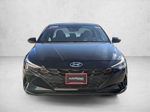 Certified 2023 Hyundai Elantra SEL image 2