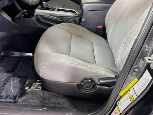 Used 2019 Toyota Tacoma SR5 RWD image 22
