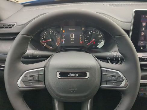 New 2026 Jeep Compass Latitude image 29