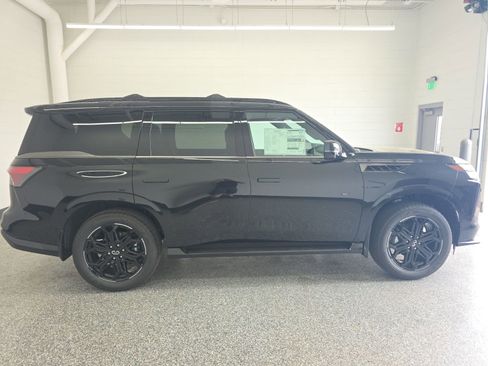 New 2026 INFINITI QX80 4WD w/ Sport Exterior Package image 6