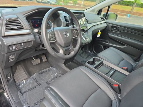 Used 2024 Honda Odyssey EX-L image 17