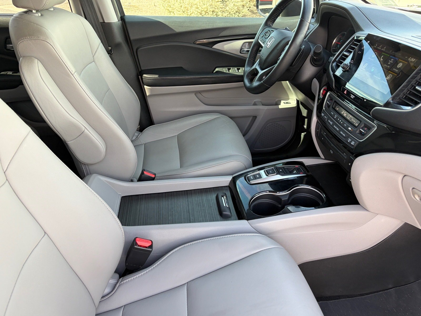 Used 2019 Honda Pilot Touring image 11
